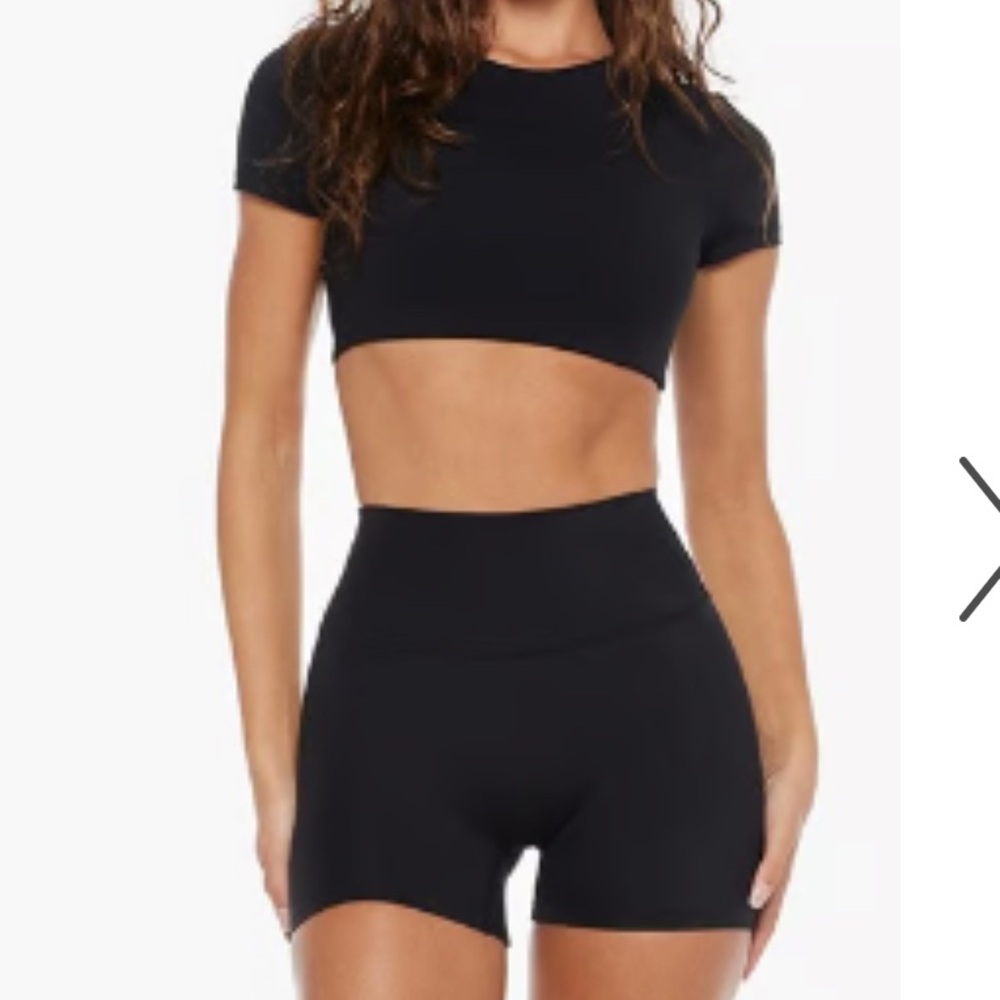 Crop Shop Boutique Freedom Active Tee Black Crop Top
